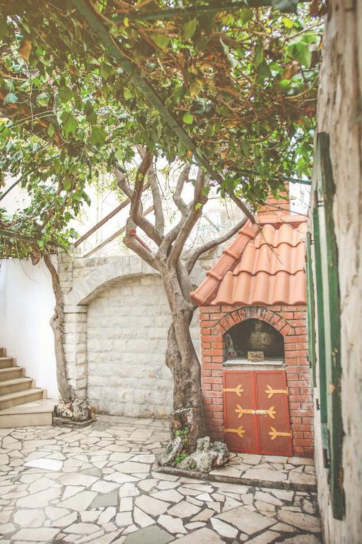 Apartment Romic Omis Exterior photo